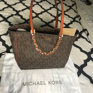 MICHEAL KORS - large brown tote